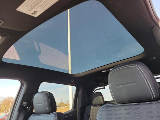 Photo of 2025 Onyx Black GMC Sierra EV