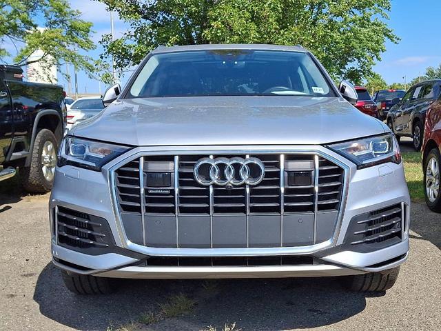 Photo of 2022 Florett Silver Metallic Audi Q7