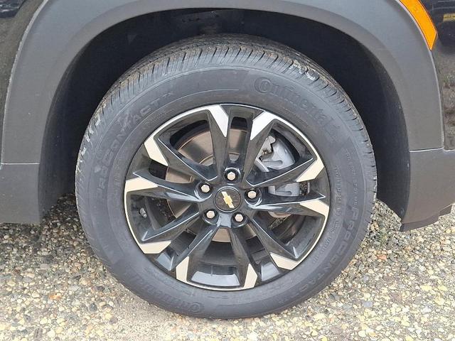 Photo of 2023 Mosaic Black Metallic Chevrolet Trailblazer