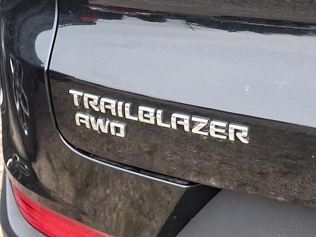 Photo of 2023 Mosaic Black Metallic Chevrolet Trailblazer