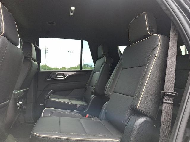 Photo of 2025 Onyx Black GMC Yukon