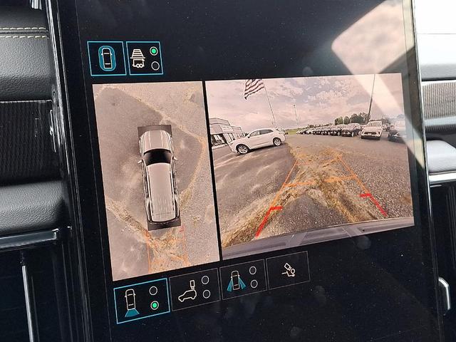 Photo of 2025 Onyx Black GMC Yukon