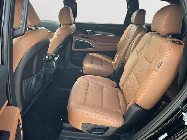 Photo of 2025 Ebony Black Kia Telluride