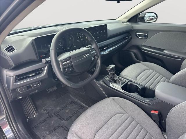 Photo of 2025 Interstellar Gray Kia K4