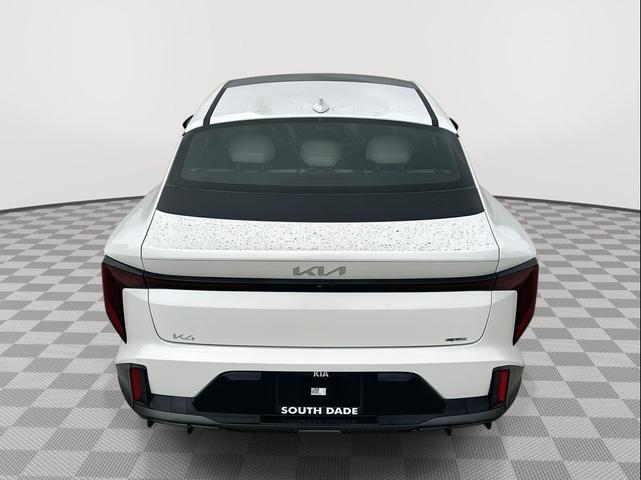 Photo of 2025 Snow White Pearl Kia K4