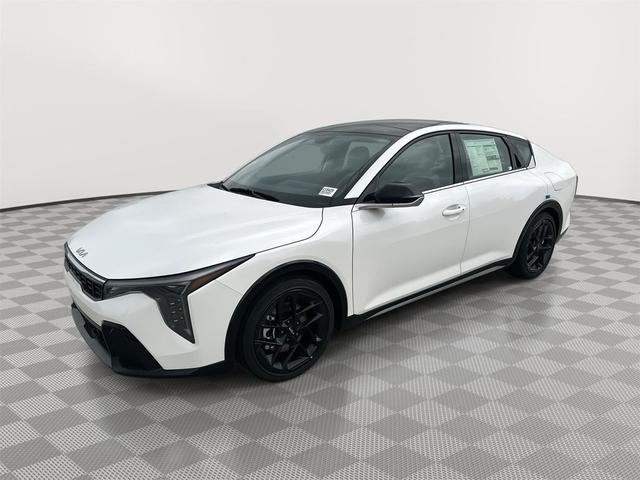Photo of 2025 Snow White Pearl Kia K4