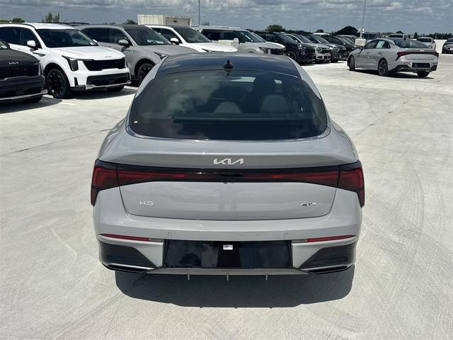 Photo of 2025 Wolf Gray Kia K5