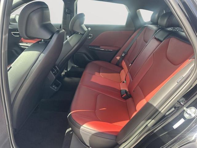 Photo of 2025 Aurora Black Pearl Kia K4