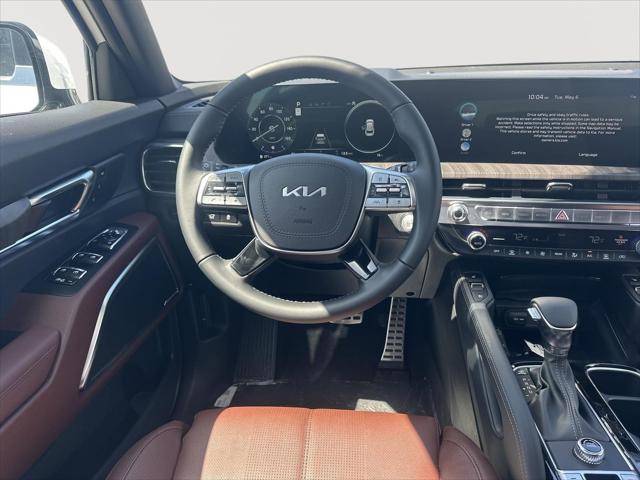 Photo of 2025 Glacial White Pearl Kia Telluride