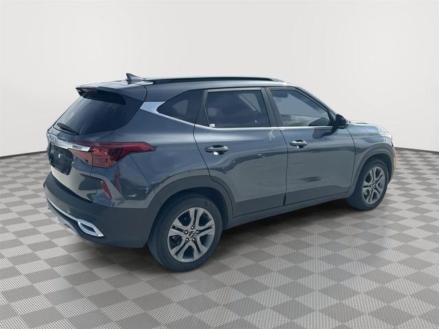 Photo of 2023 Gravity Gray Kia Seltos