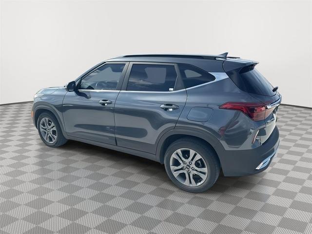 Photo of 2023 Gravity Gray Kia Seltos