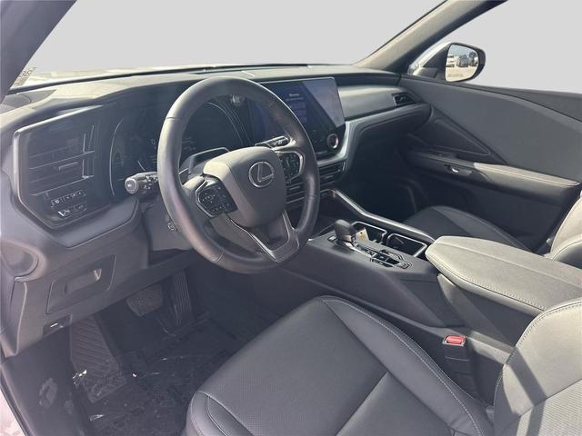 Photo of 2025 Wind Chill Pearl Lexus TX 350
