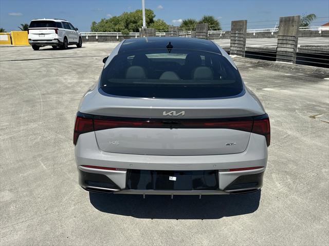 Photo of 2025 Wolf Gray Kia K5