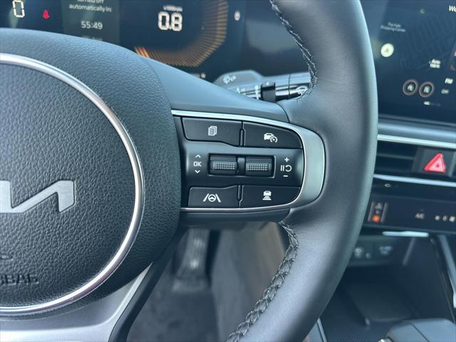 Photo of 2025 Wolf Gray Kia K5