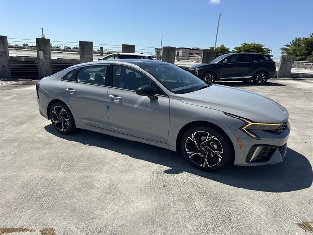 Photo of 2025 Wolf Gray Kia K5