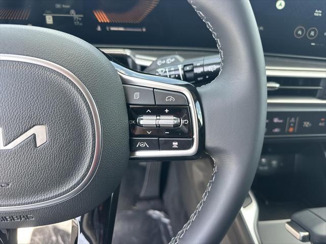 Photo of 2025 Everlasting Silver Kia Sorento