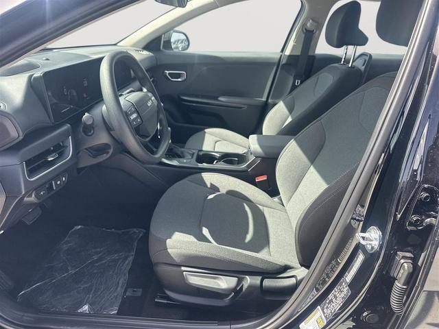Photo of 2025 Aurora Black Pearl Kia K4
