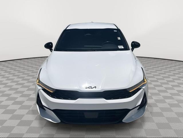 Photo of 2024 Glacial White Pearl Kia K5