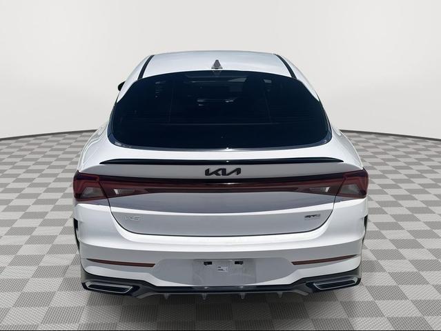 Photo of 2024 Glacial White Pearl Kia K5