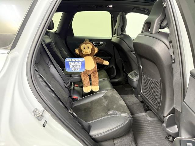 Photo of 2018 Crystal White Volvo XC60
