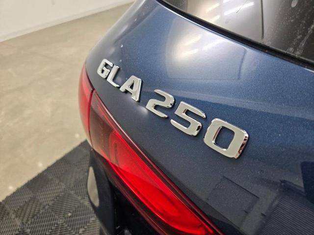 Photo of 2022 Denim Blue Metallic Mercedes-Benz GLA 250