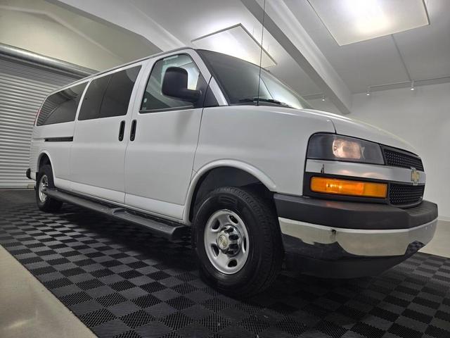 2022 Chevrolet Express 3500