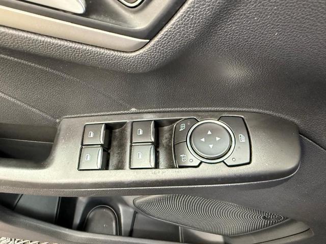 Photo of 2021 Iconic Silver Metallic Ford Escape
