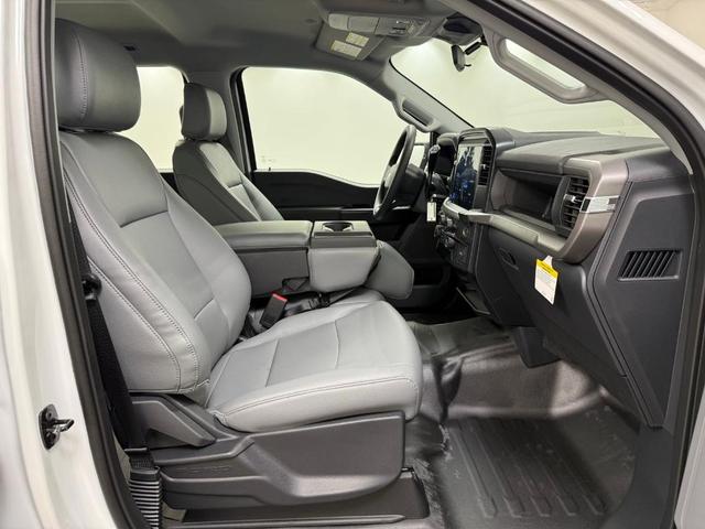 Photo of 2025 Oxford White Ford F-150