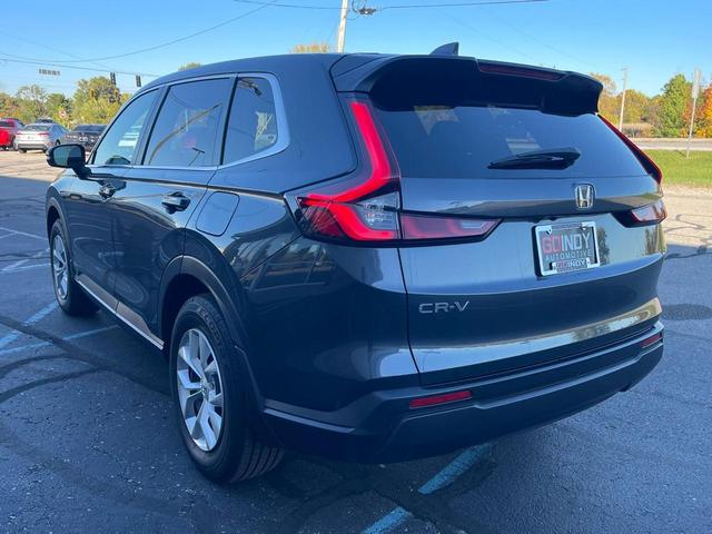 Photo of 2025 Gray Honda CR-V