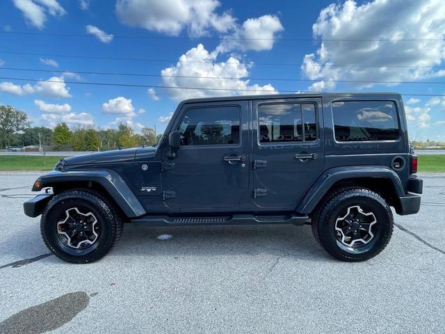 Photo of 2016 Rhino Clearcoat Jeep Wrangler Unlimited
