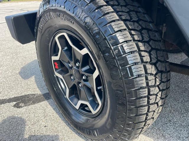 Photo of 2016 Rhino Clearcoat Jeep Wrangler Unlimited
