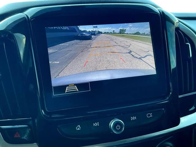 Photo of 2021 Silver Ice Metallic Chevrolet Traverse