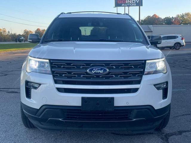 Photo of 2018 White Ford Explorer