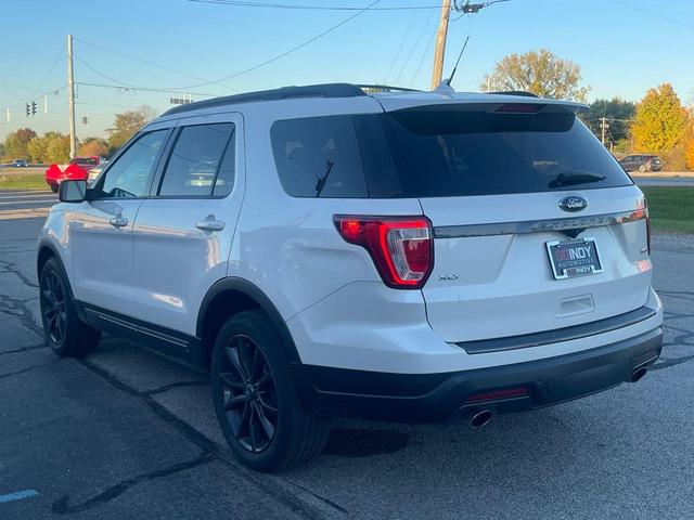 Photo of 2018 White Ford Explorer