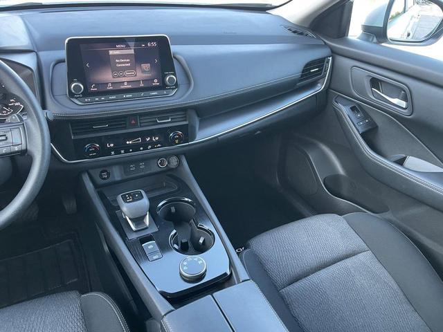 Photo of 2024 Brilliant Silver Metallic Nissan Rogue