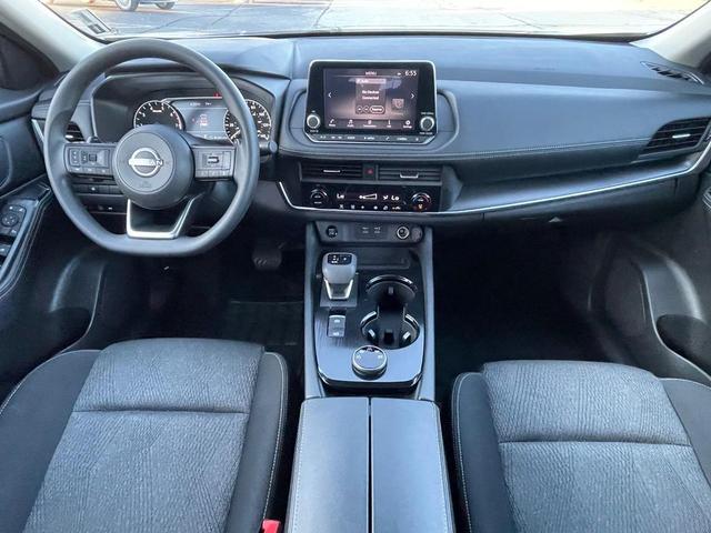 Photo of 2024 Brilliant Silver Metallic Nissan Rogue