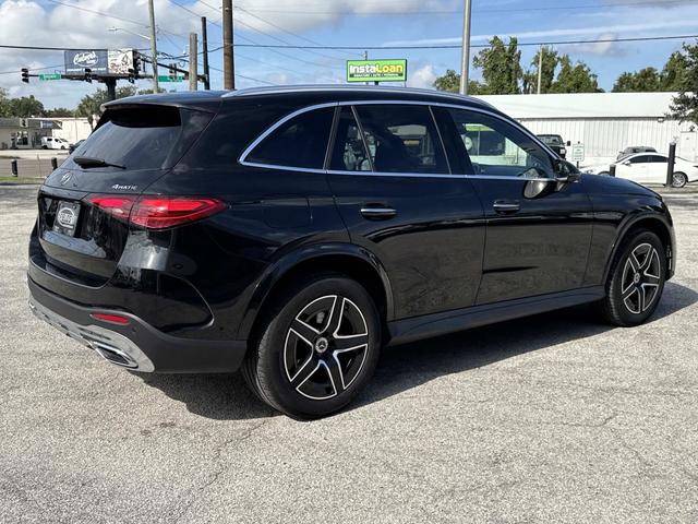 Photo of 2024 Obsidian Black Metallic Mercedes-Benz GLC 300