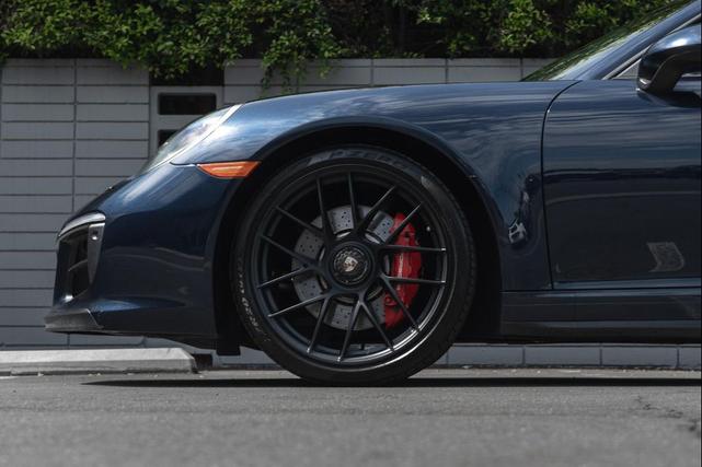 Photo of 2017 Graphite Blue Metallic Porsche 911