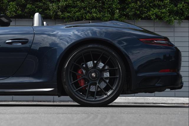 Photo of 2017 Graphite Blue Metallic Porsche 911