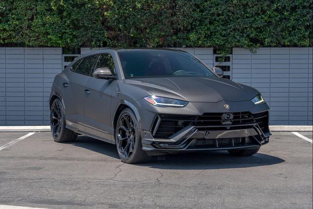 Photo of 2023 Giallo Auge w/ Black Wrap Lamborghini Urus