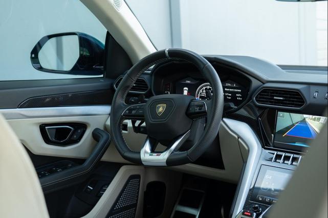 Photo of 2021 Blu Eleos Metallic Lamborghini Urus