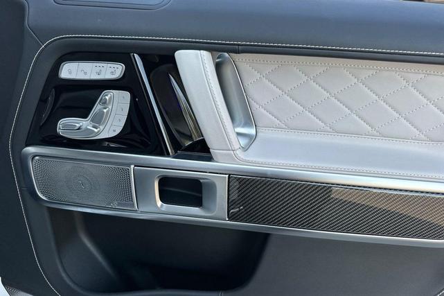 Photo of 2024 MANUFAKTUR Moonlight White Metallic Mercedes-Benz AMG G 63