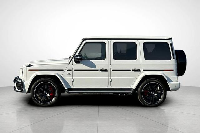 Photo of 2024 MANUFAKTUR Moonlight White Metallic Mercedes-Benz AMG G 63