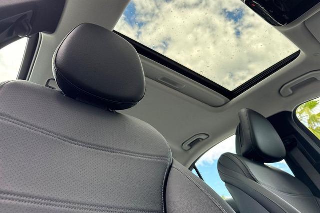 Photo of 2025 Polar White Mercedes-Benz C-Class