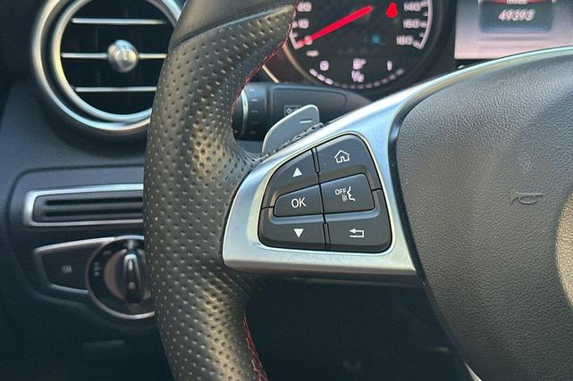 Photo of 2016 Polar White Mercedes-Benz C-Class