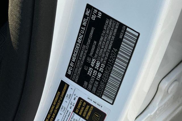 Photo of 2016 Polar White Mercedes-Benz C-Class