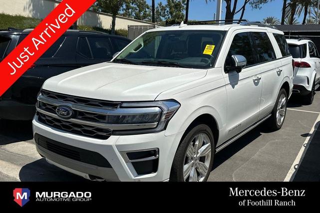 Photo of 2023 Star White Metallic Tri-Coat Ford Expedition