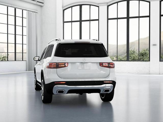 Photo of 2025 Polar White Mercedes-Benz GLB 250