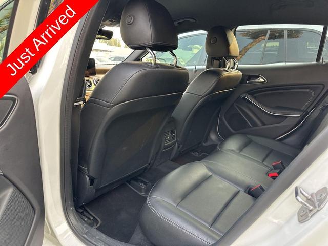 Photo of 2020 Polar White Mercedes-Benz GLA 250