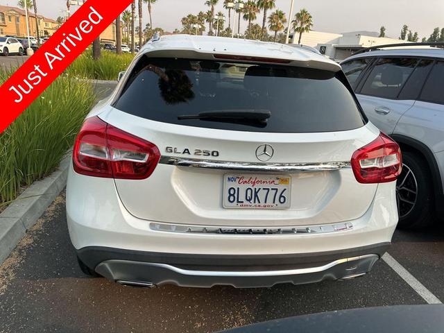 Photo of 2020 Polar White Mercedes-Benz GLA 250